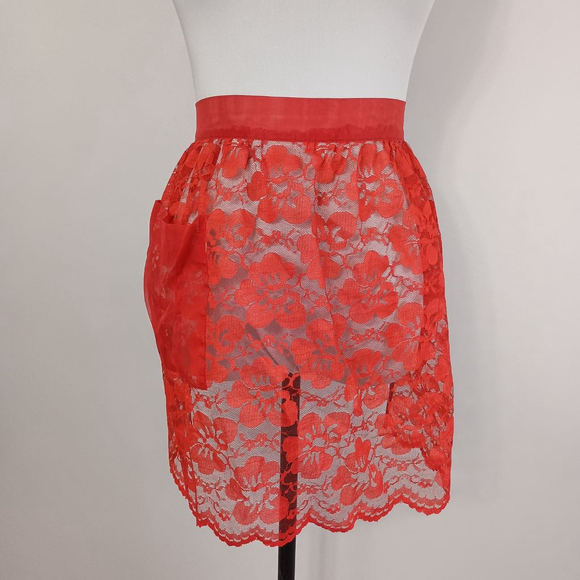 Vintage 50s Red Lace and Blue Half Aprons Dainty Romantic - Picture 3 of 8